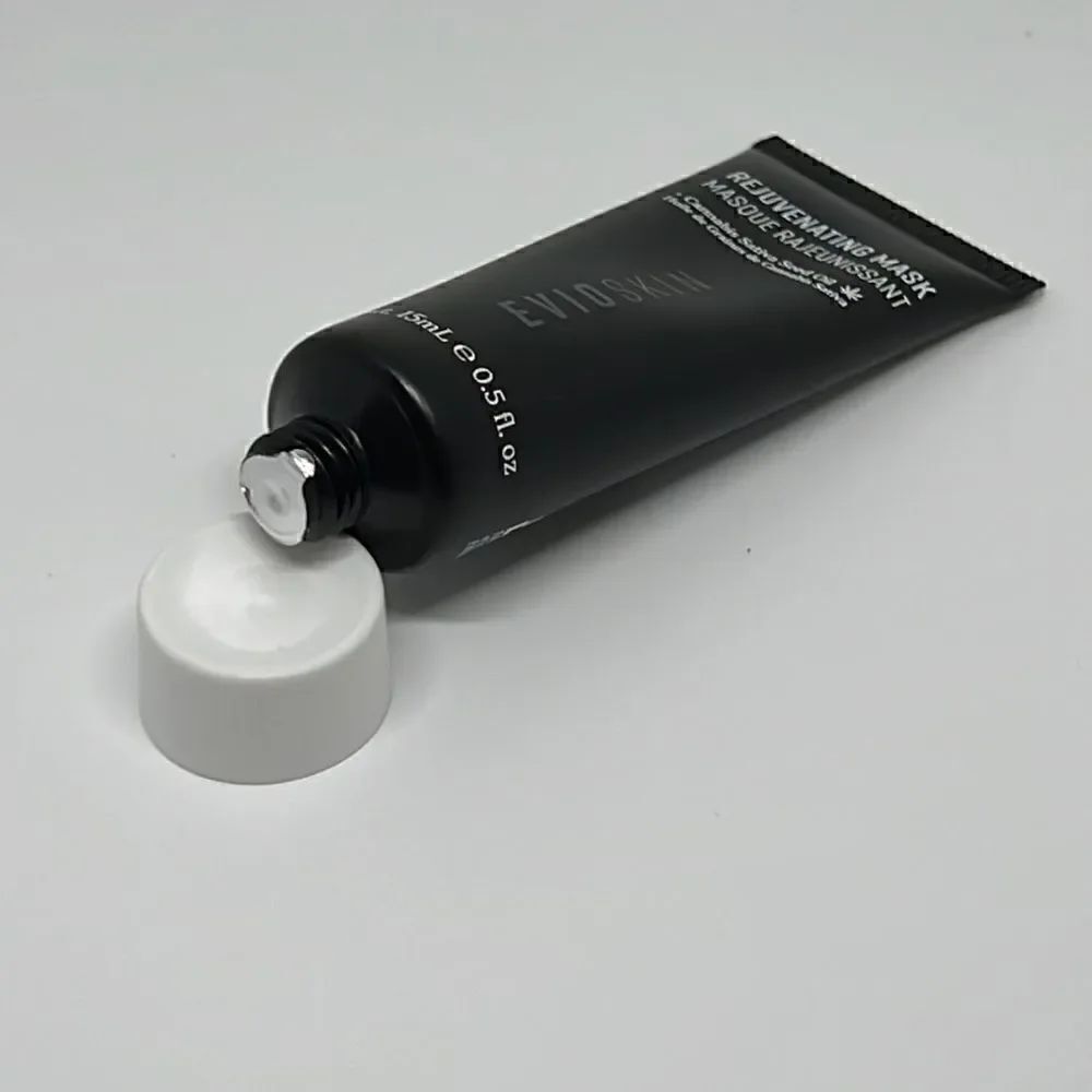 $8🌟 Evioskin Rejuvenating Mask - Picture 3 of 3